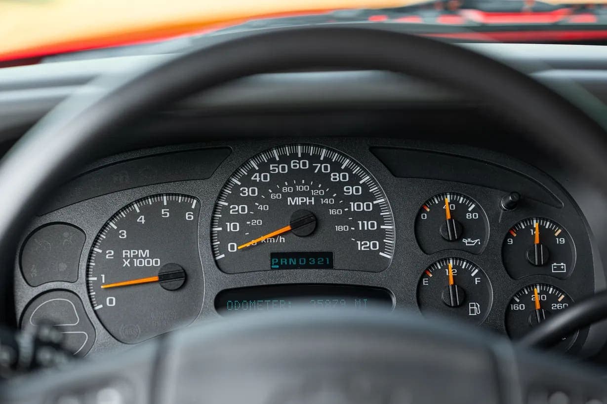 2003 Chevrolet Silverado 1500 LT, view