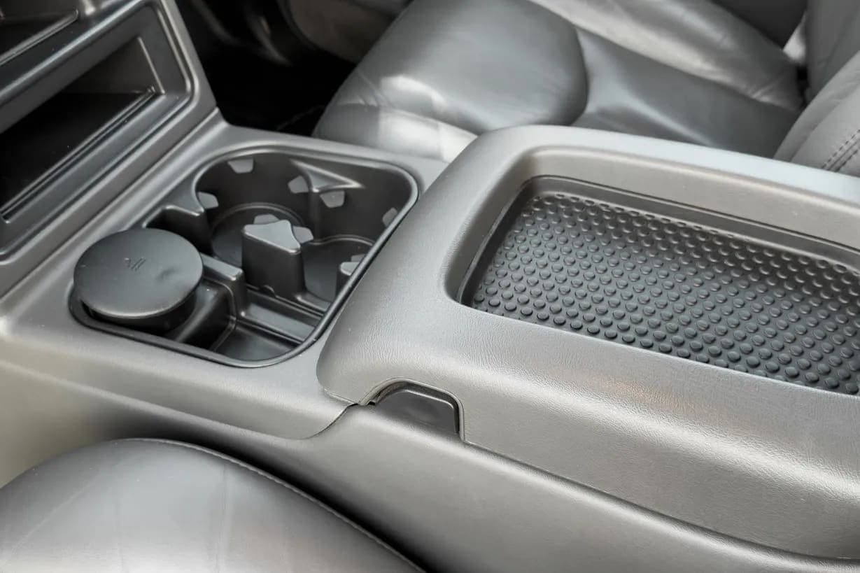 2003 Chevrolet Silverado 1500 LT, view