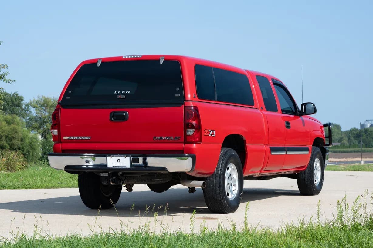 2003 Chevrolet Silverado 1500 LT, view