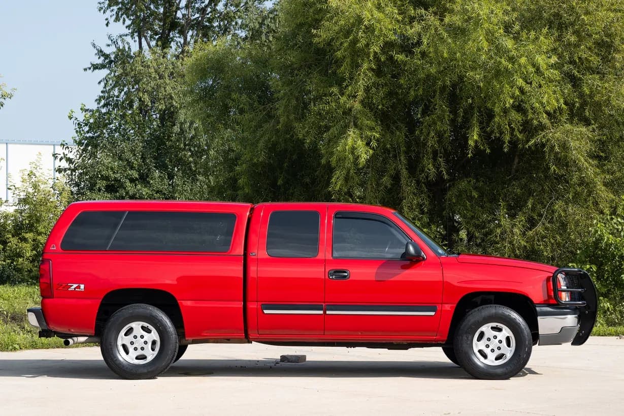 2003 Chevrolet Silverado 1500 LT, view