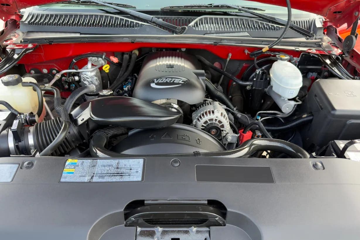 2003 Chevrolet Silverado 1500 LT, view