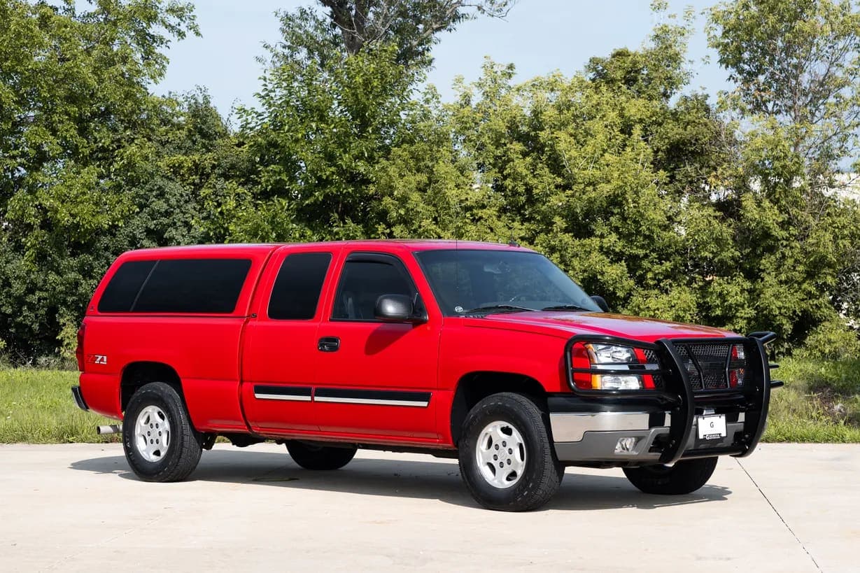 2003 Chevrolet Silverado 1500 LT, view