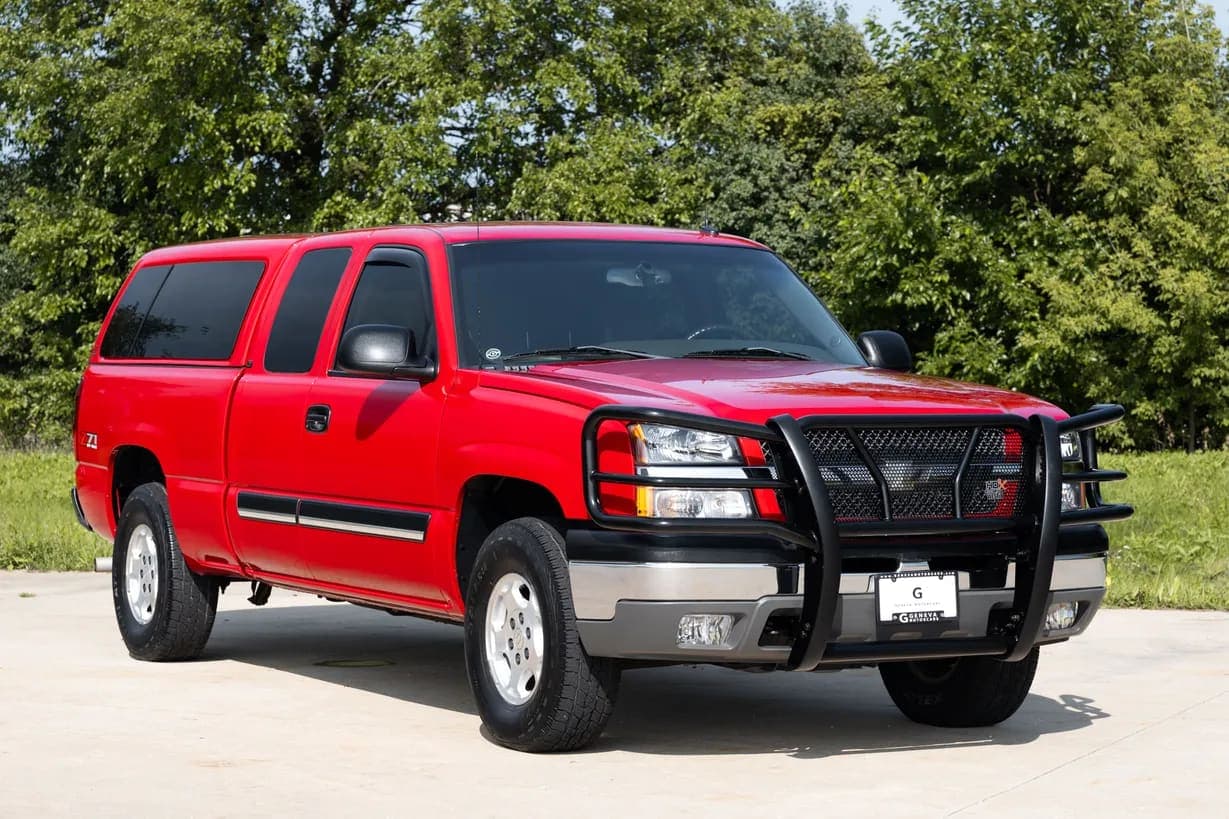 2003 Chevrolet Silverado 1500 LT, view